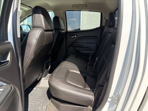 Used 2018 Chevrolet Colorado Z71 AWD/4WD image 19