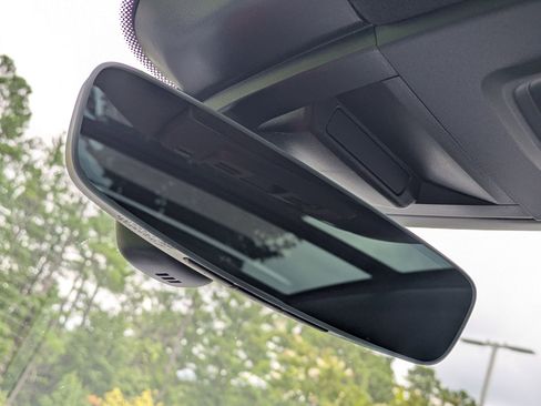 Certified 2025 Porsche Cayenne GTS AWD/4WD image 19