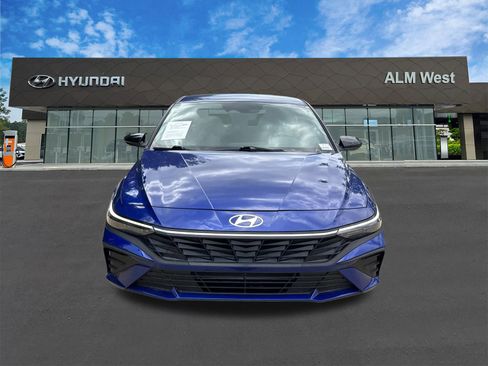 Certified 2025 Hyundai Elantra Sport FWD image 2