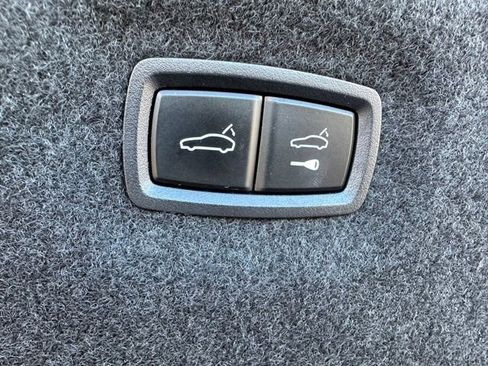 Used 2022 Audi e-tron GT Premium Plus w/ Performance Package AWD/4WD image 11