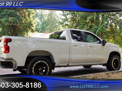 Used 2020 Chevrolet Silverado 1500 LT w/ Trailering Package AWD/4WD image 9
