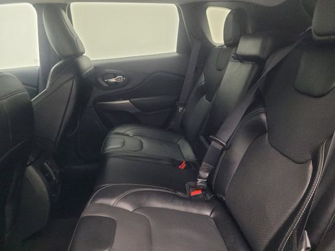 Used 2022 Jeep Cherokee Limited AWD/4WD image 18