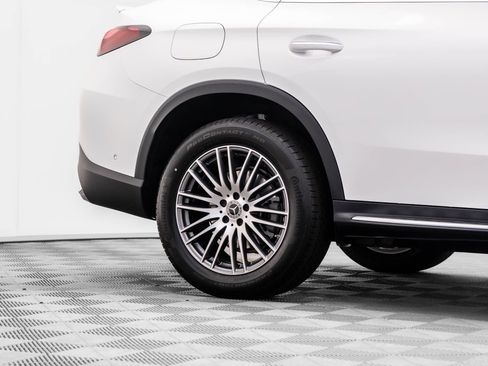New 2026 Mercedes-Benz GLC 300 4MATIC image 34