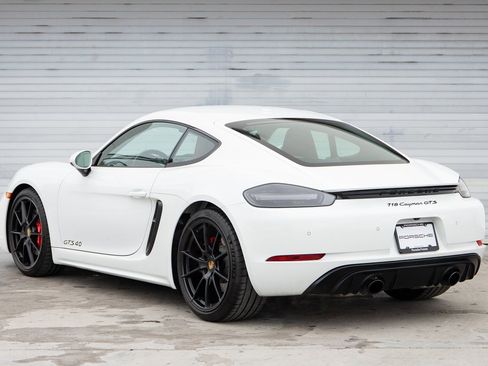 Certified 2025 Porsche 718 Cayman GT4 image 3