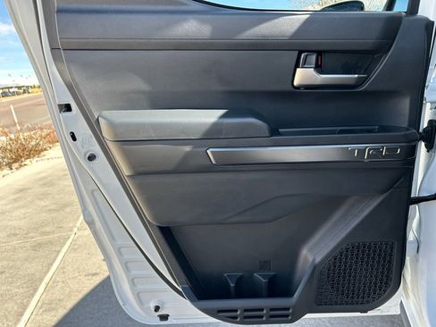 Used 2025 Toyota Tacoma TRD Off-Road image 25