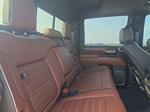 Used 2026 GMC Sierra 2500 Denali Ultimate image 23