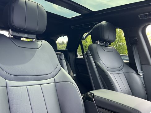 New 2025 Land Rover Range Rover Sport Autobiography AWD/4WD image 13