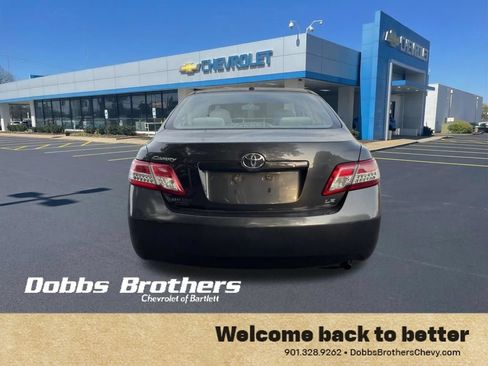 Used 2010 Toyota Camry LE FWD image 7