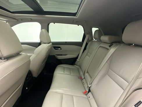 Certified 2021 Nissan Rogue SL w/ Premium Package AWD/4WD image 10