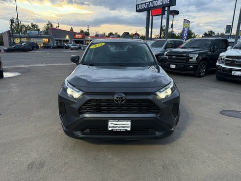 Used 2025 Toyota RAV4 LE AWD/4WD image 4