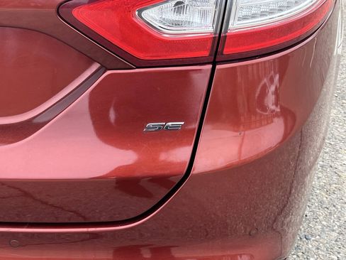 Used 2014 Ford Fusion SE FWD image 8