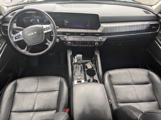 Used 2024 Kia Telluride EX w/ EX Captain's Chair Package AWD/4WD image 18