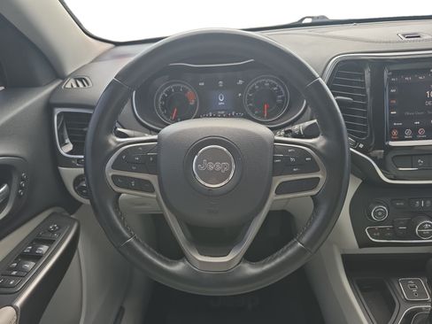 Used 2019 Jeep Cherokee Limited FWD image 13
