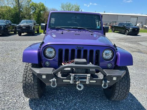 Used 2017 Jeep Wrangler Unlimited Sahara AWD/4WD image 17