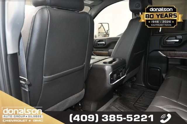 Used 2022 GMC Sierra 3500 Denali w/ Denali Ultimate Package AWD/4WD image 11
