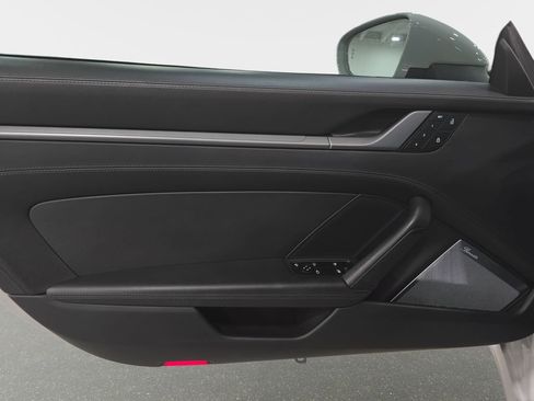 Used 2022 Porsche 911 Carrera 4S image 24