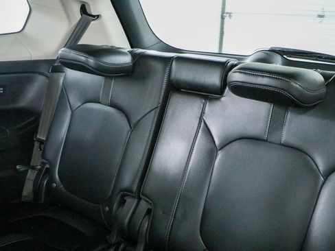 Used 2024 Honda Pilot EX-L image 25