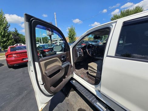 Used 2014 Chevrolet Silverado 1500 LTZ Z71 w/ LTZ Plus Package AWD/4WD image 18