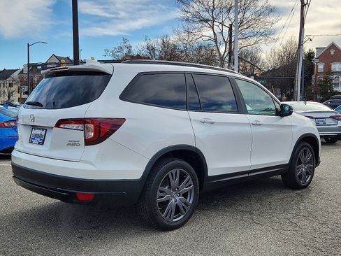 Used 2022 Honda Pilot Sport image 4