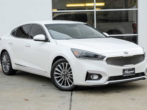 Used 2019 Kia Cadenza Premium image 6