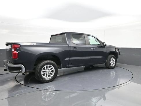 Used 2023 Chevrolet Silverado 1500 LT AWD/4WD image 15
