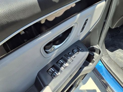 Used 2023 Honda Pilot EX-L image 38