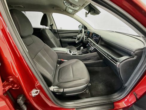 Used 2025 Hyundai Tucson SEL FWD image 31