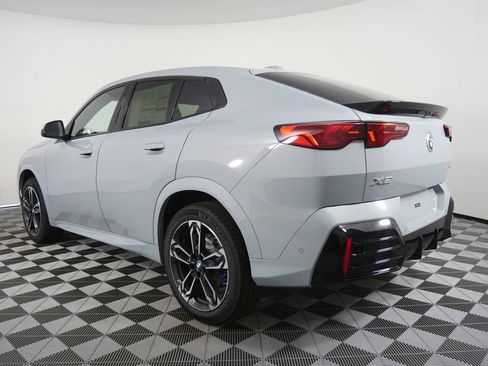 New 2026 BMW X2 xDrive28i w/ Technology Package AWD/4WD image 5