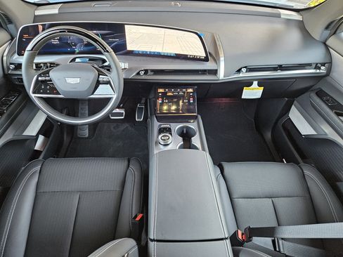 New 2026 Cadillac Vistiq Sport image 16