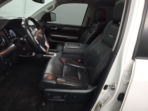 Used 2018 Toyota Tundra Platinum image 6