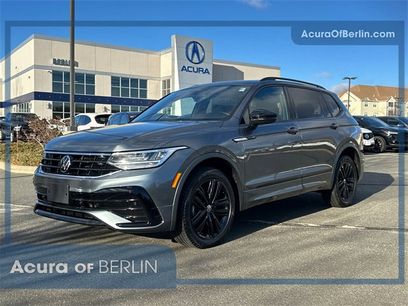 Used 2022 Volkswagen Tiguan SE R-Line
