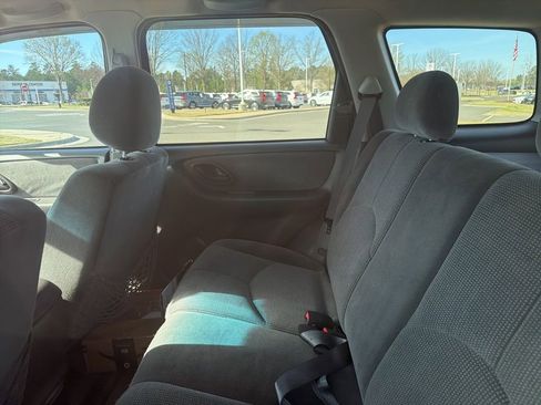 Used 2004 MAZDA Tribute LX w/ Premium Audio Pkg image 33