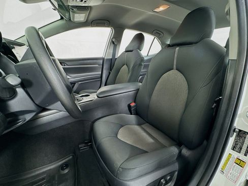 Used 2023 Toyota Camry LE FWD image 16