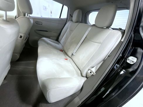 Used 2012 Nissan Leaf SL image 19