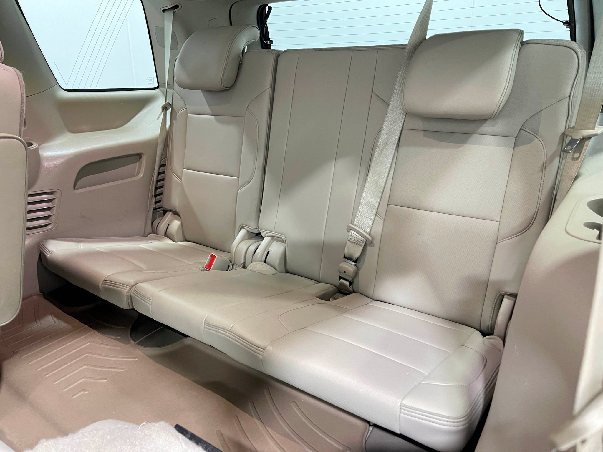 Used 2018 GMC Yukon Denali AWD/4WD image 30