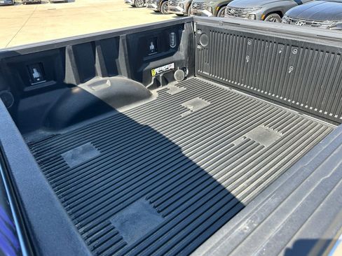 Used 2019 Ford F150 Lariat w/ Equipment Group 502A Luxury image 11