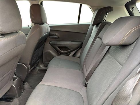 Used 2017 Chevrolet Trax LS image 11