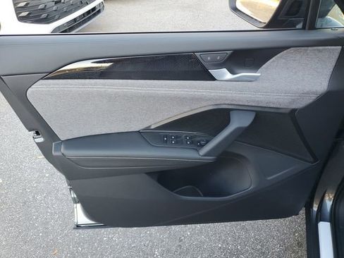 New 2026 Volkswagen Tiguan S image 13