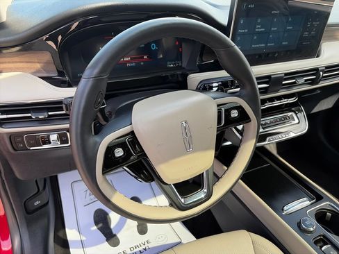 Used 2025 Lincoln Corsair Grand Touring w/ Equipment Group 301A AWD/4WD image 19