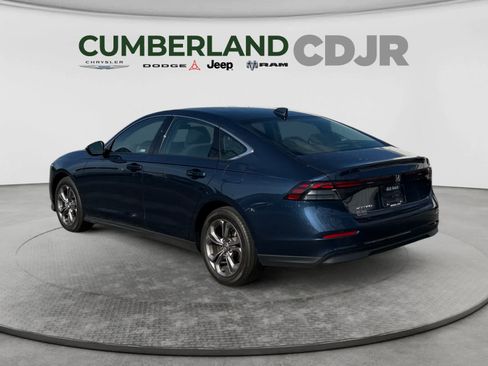 Used 2024 Honda Accord EX image 4