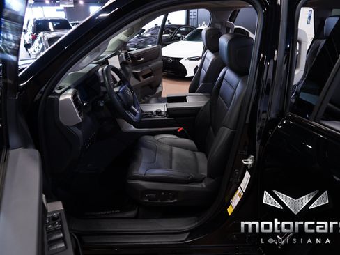 Used 2023 Toyota Sequoia SR5 w/ SR5 Premium Package AWD/4WD image 27