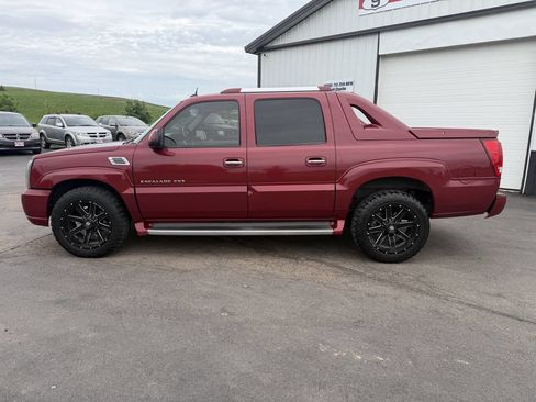Used 2004 Cadillac Escalade EXT AWD/4WD image 2