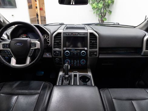 Used 2018 Ford F150 Lariat w/ Equipment Group 502A Luxury AWD/4WD image 5