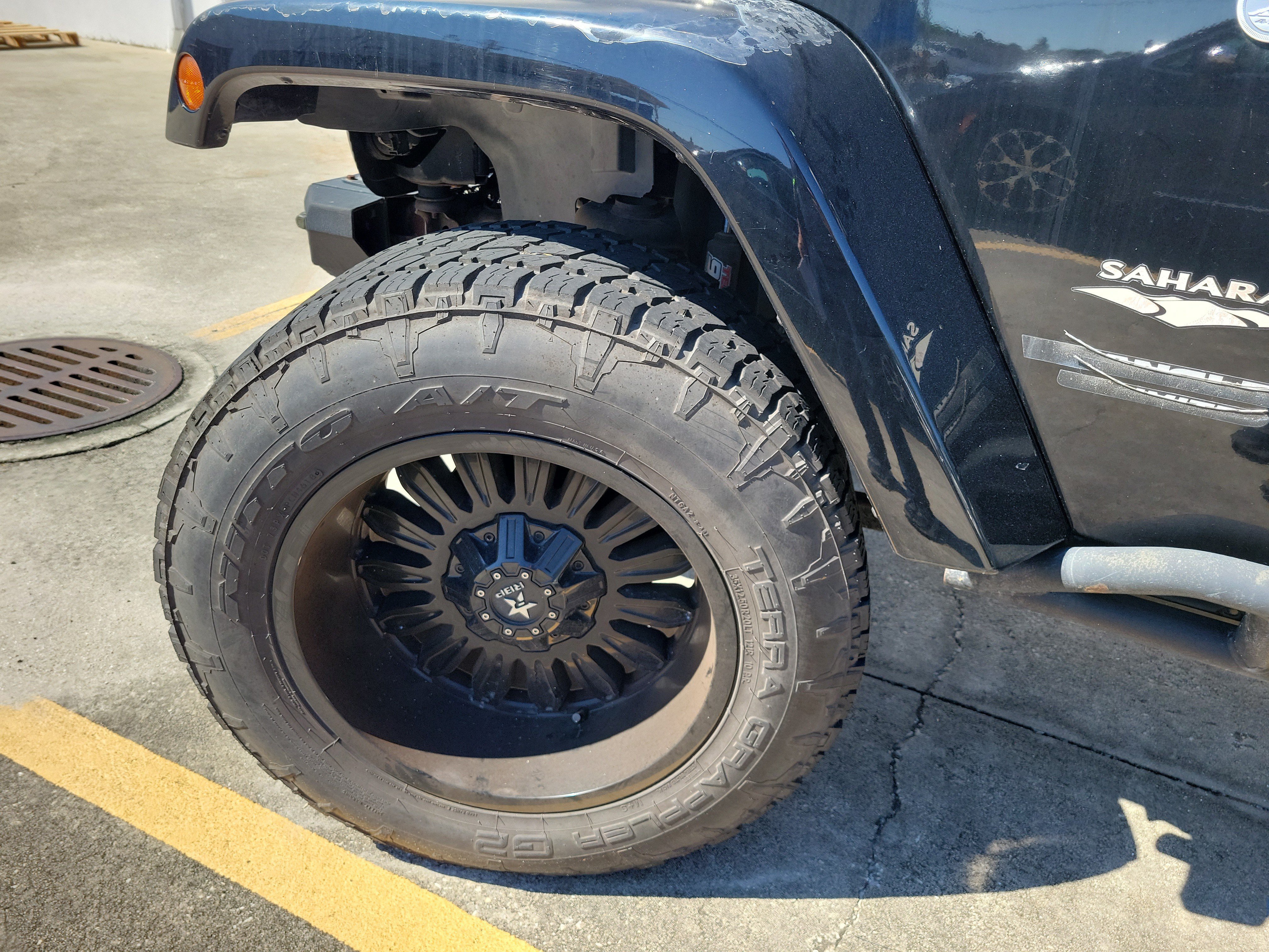 Used 2012 Jeep Wrangler Unlimited Sahara w/ Connectivity Group AWD/4WD image 6