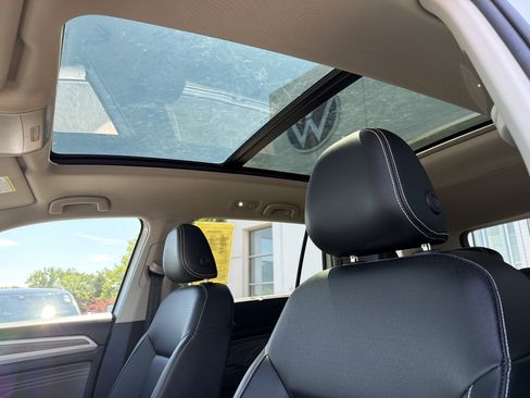 Certified 2023 Volkswagen Atlas SEL AWD/4WD image 21