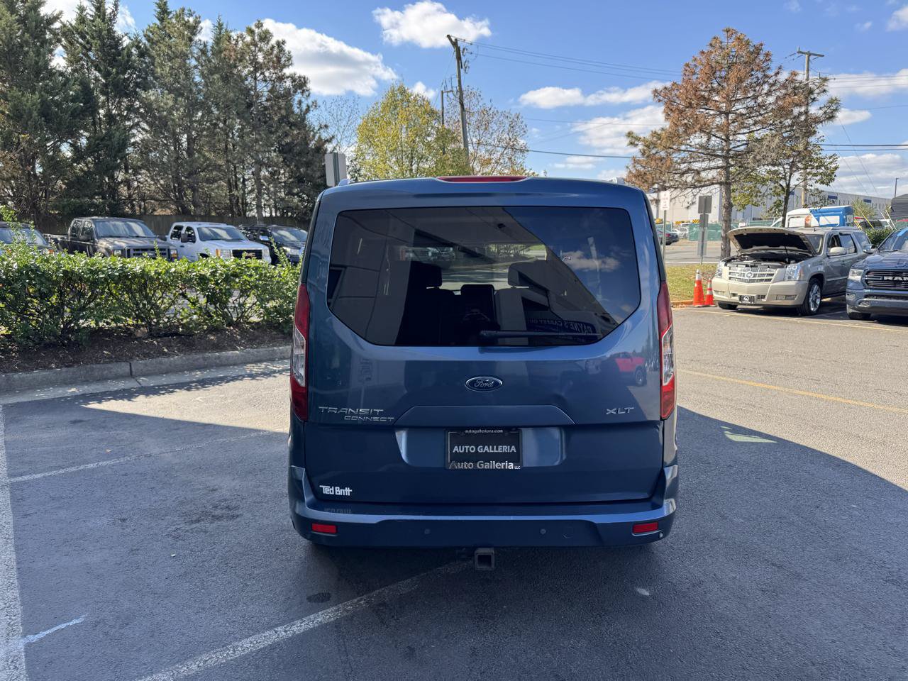 Used 2020 Ford Transit Connect XLT w/ Trailer Tow Package FWD image 6