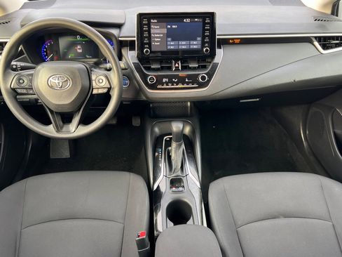 Used 2020 Toyota Corolla LE image 14