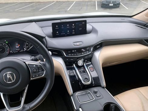 Used 2023 Acura TLX w/ Technology Package image 9