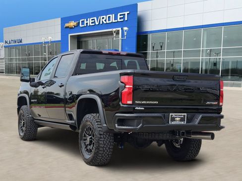 New 2026 Chevrolet Silverado 2500 ZR2 AWD/4WD image 4