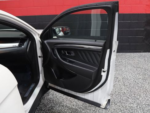 Used 2013 Ford Taurus SHO image 42